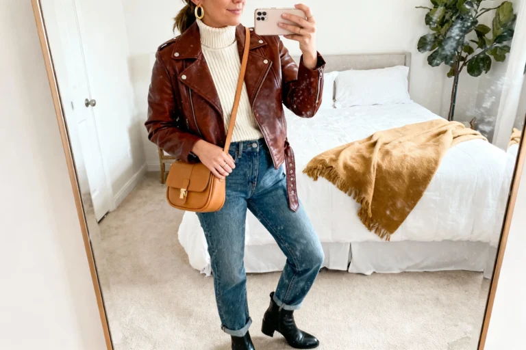 Street Style Ideas for Fall Outfits Brown Leather Jacket You’ll Want to Wear on Repeat